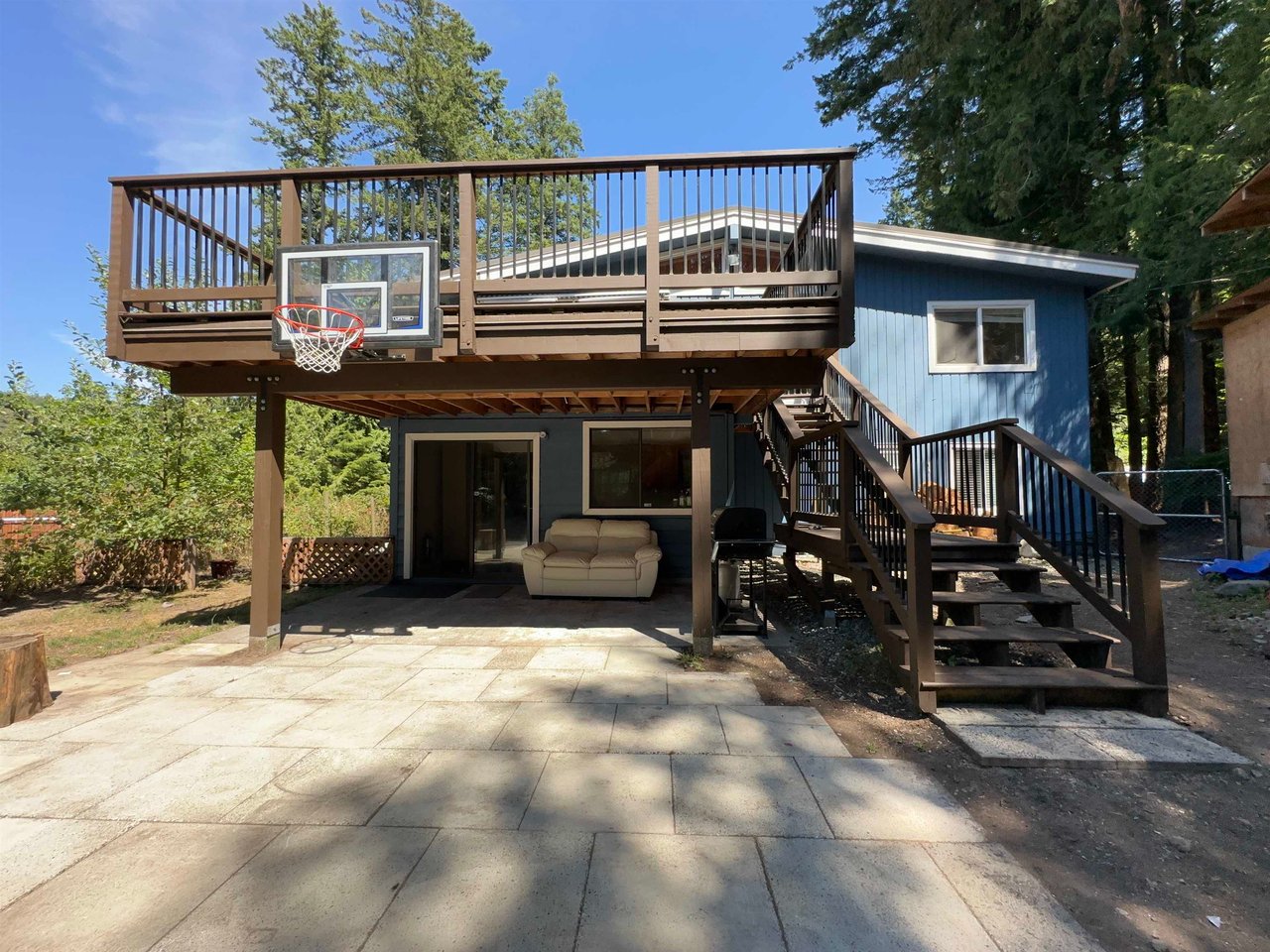 1100 Fernwood Rd