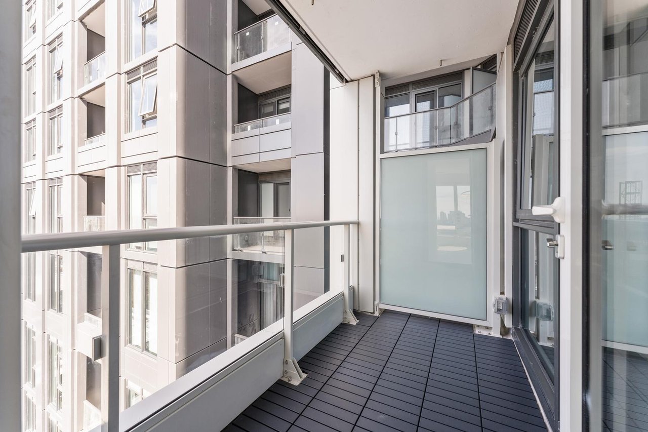 2020 Bathurst St Unit: 1121