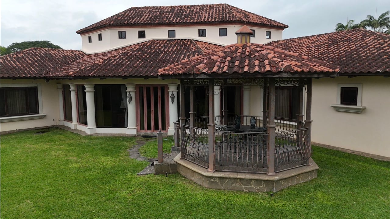 Colonial Hacienda Estate, Santa Ana, San Jose