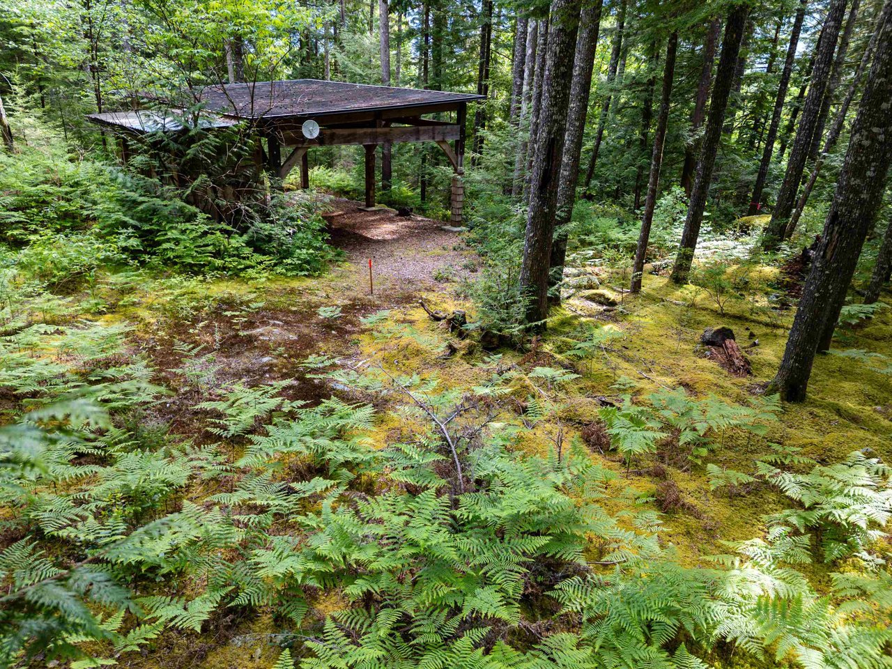 1030 S Rustad Rd