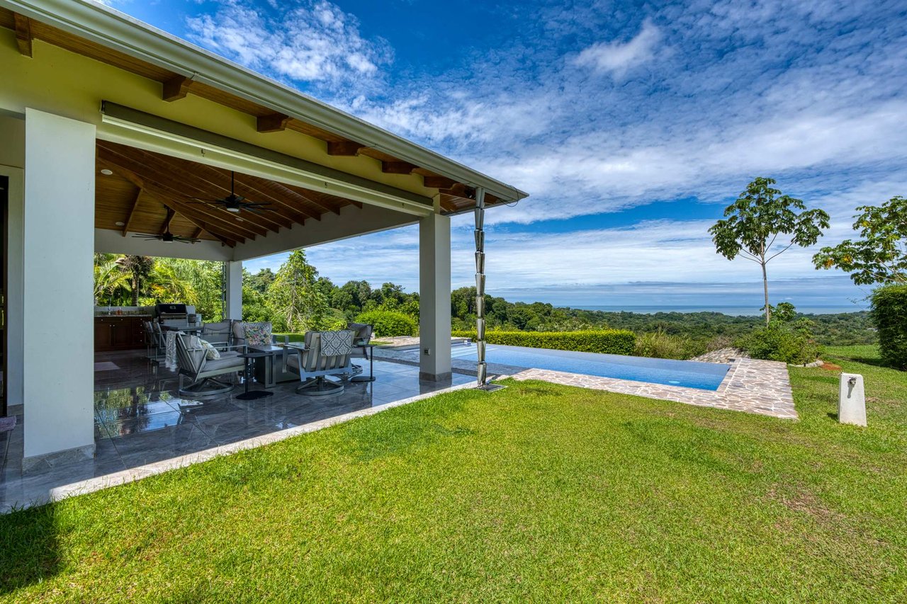 ELEGANT LUXURY HOME PLUS EXTRA LOT WITH OCEAN AND MOUNTAIN VIEWS