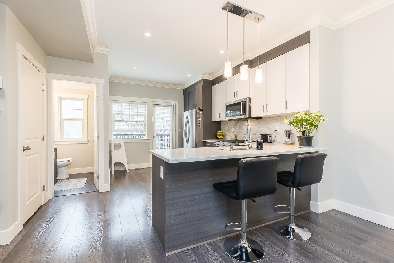 12-19097 64 Ave
