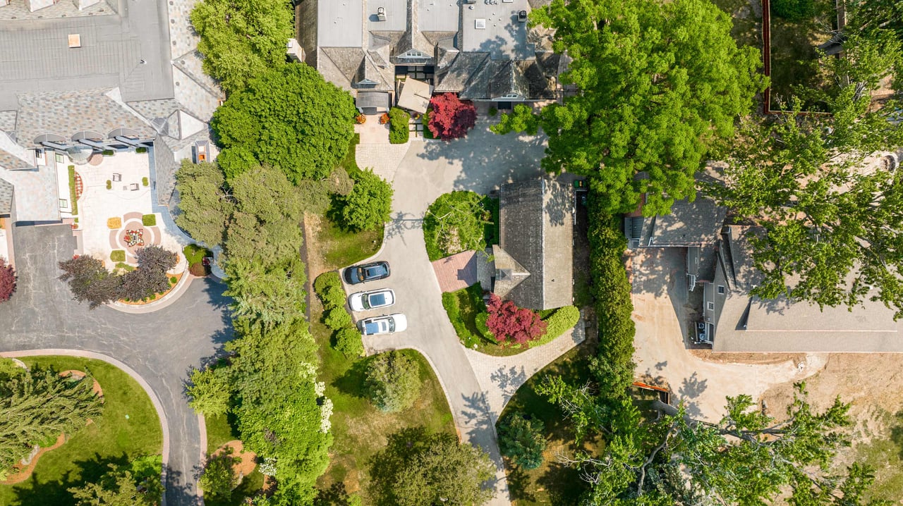 Ranch Inspired Estate in Oakville 