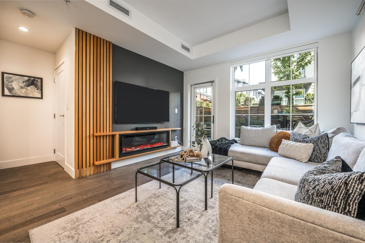 137-2070 Curling Road, North Vancouver