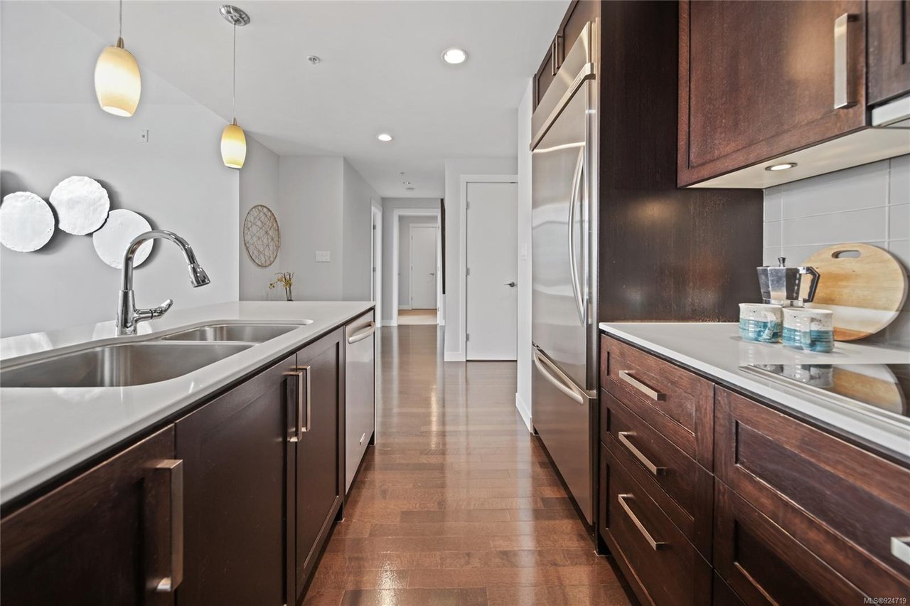 501-999 Burdett Ave