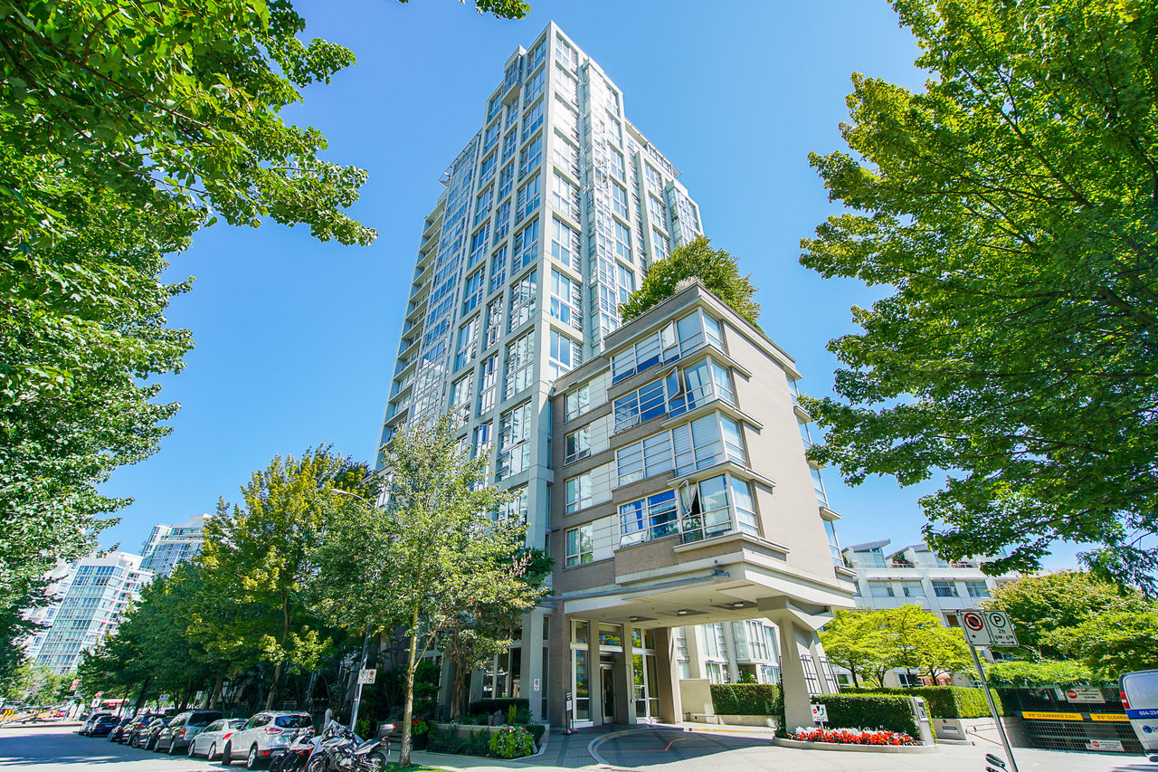 1228 Marinaside Crescent, #116 