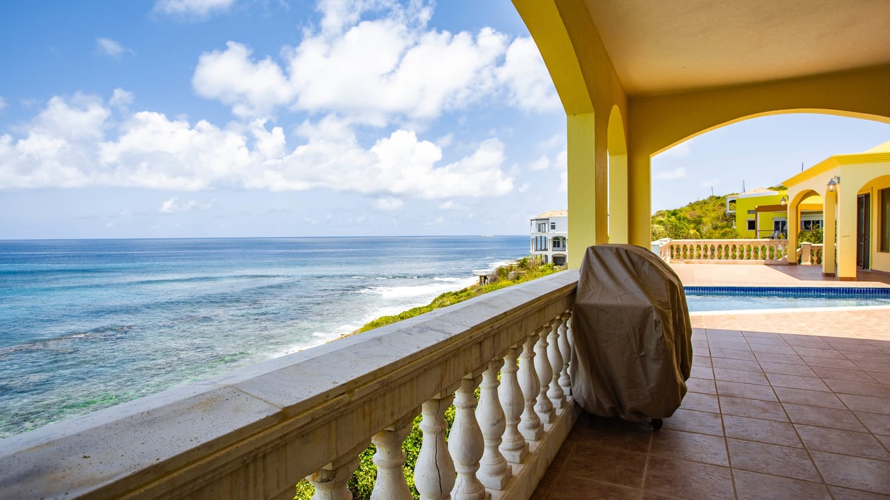 Looking North Villa - Ocean View