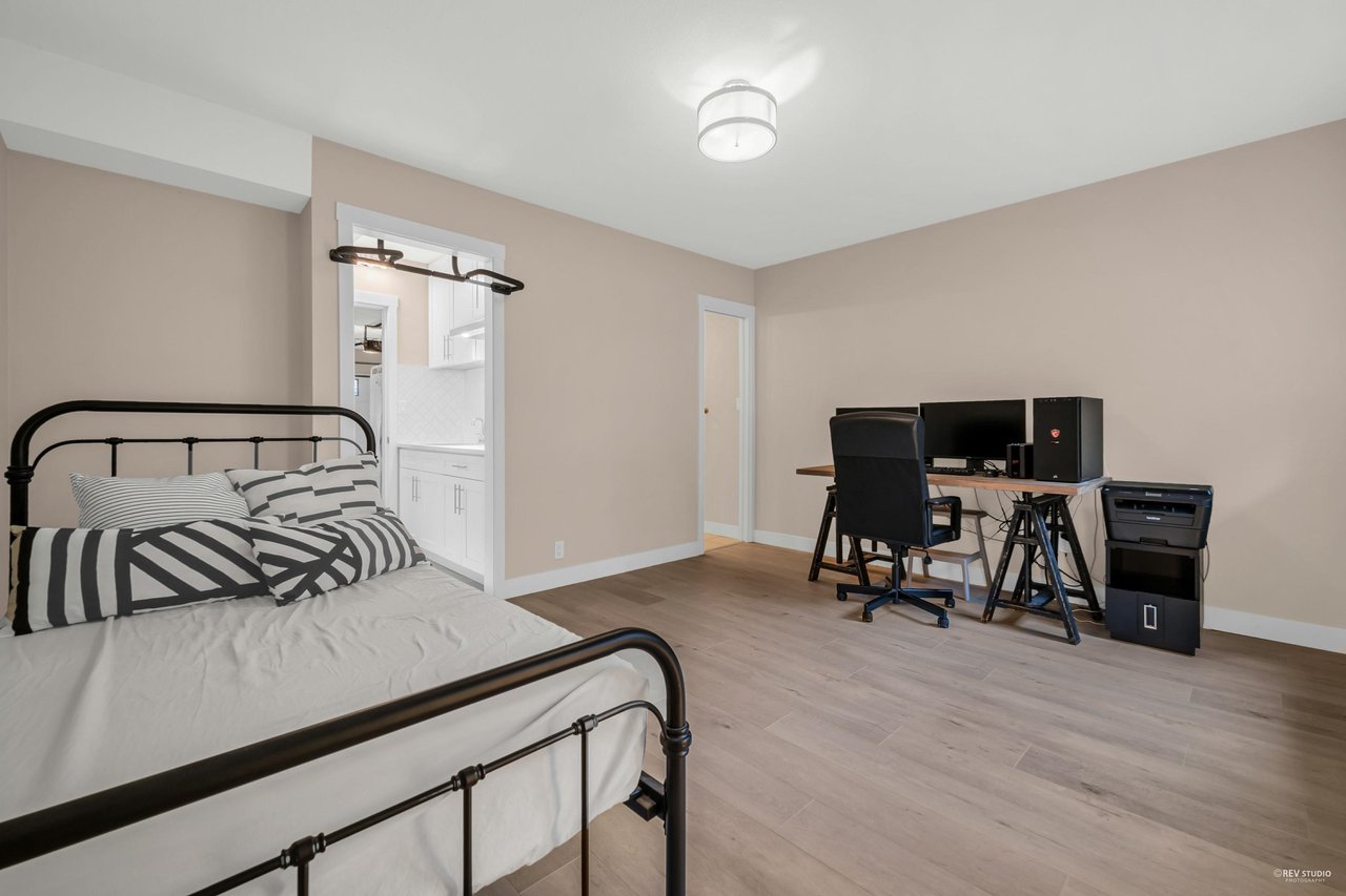 33-9440 Ferndale Rd