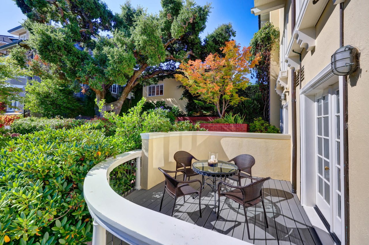 Iconic Belvedere View Estate