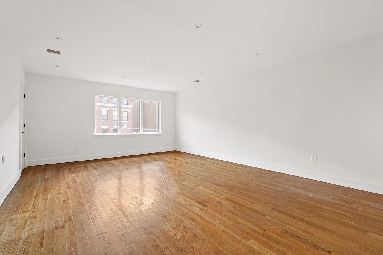 369 Kosciuszko St