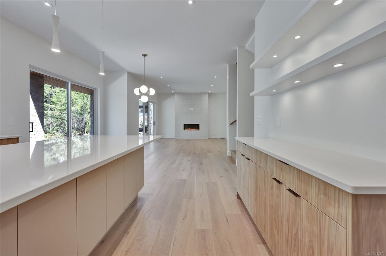 3909 Olympian Wy