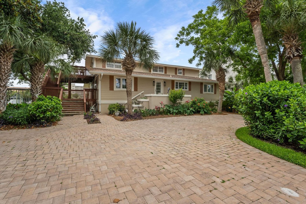 514 Vera Cruz Dr