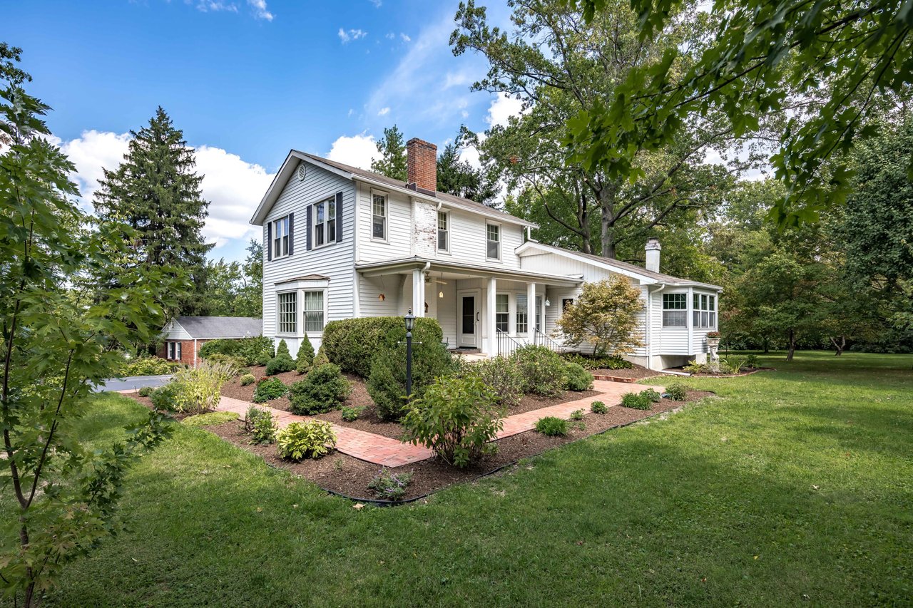 A Charming Farmhouse in the Heart of Frontenac