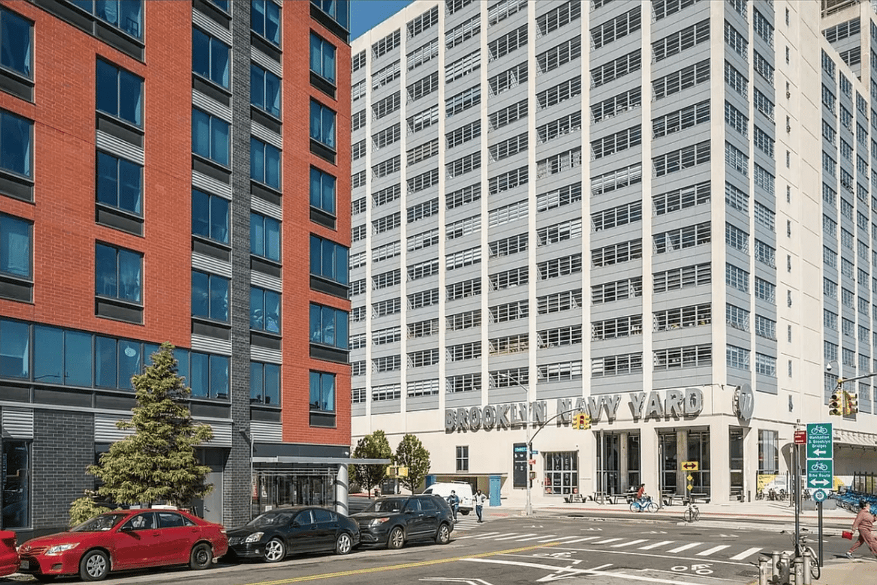 8 Vanderbilt Ave #3C
