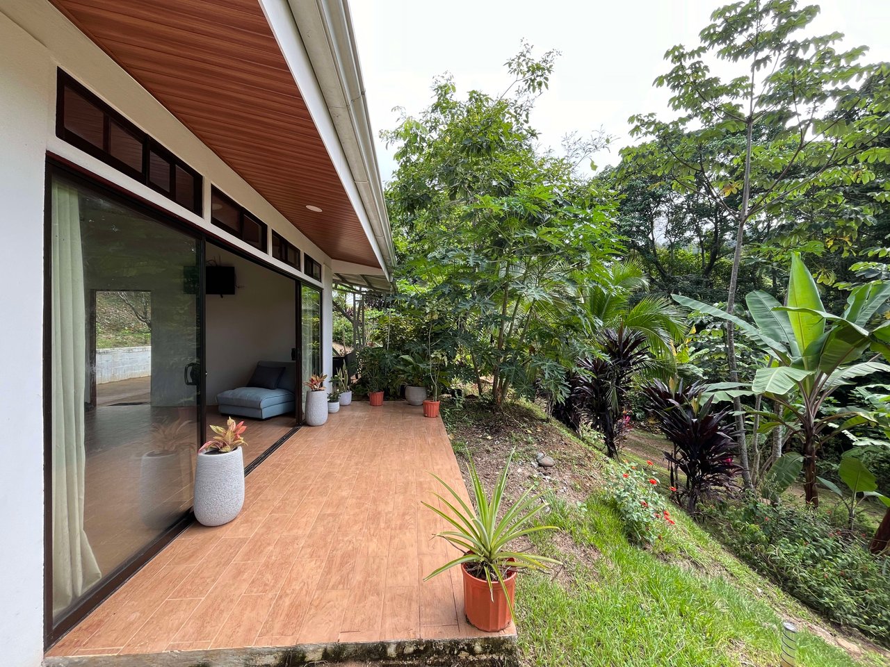 Costa Azul 120-degree Mountain View House With Costarican Wooden House as Lagniappe.