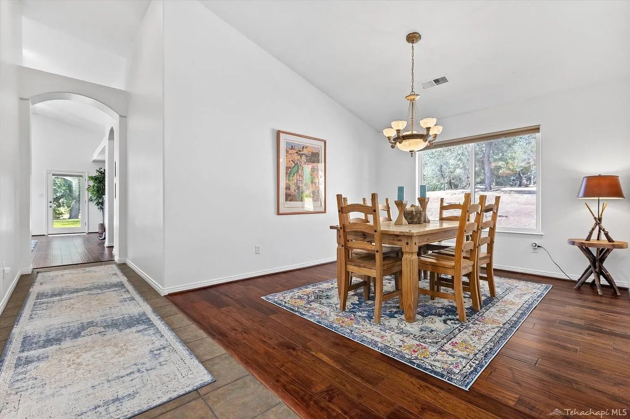 20301 Hart Creek Dr