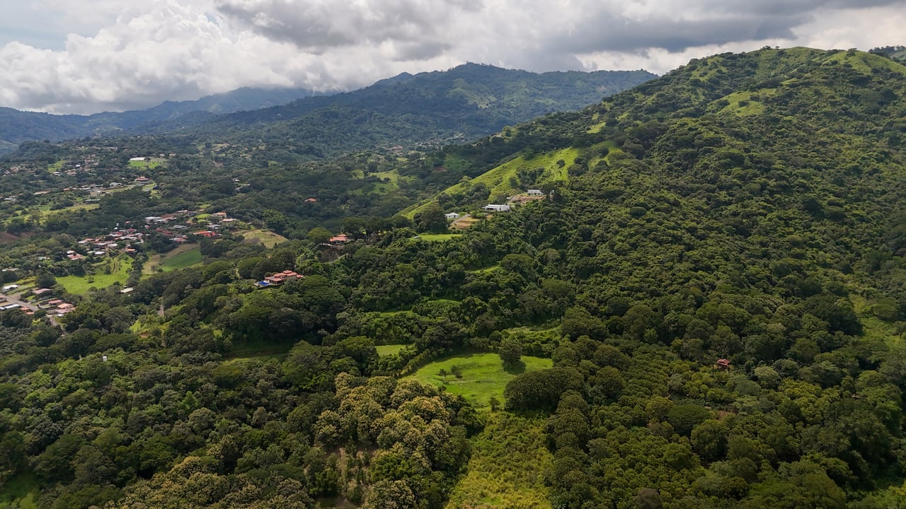 Subdivided Mountain View Land, Atenas, Alajuela