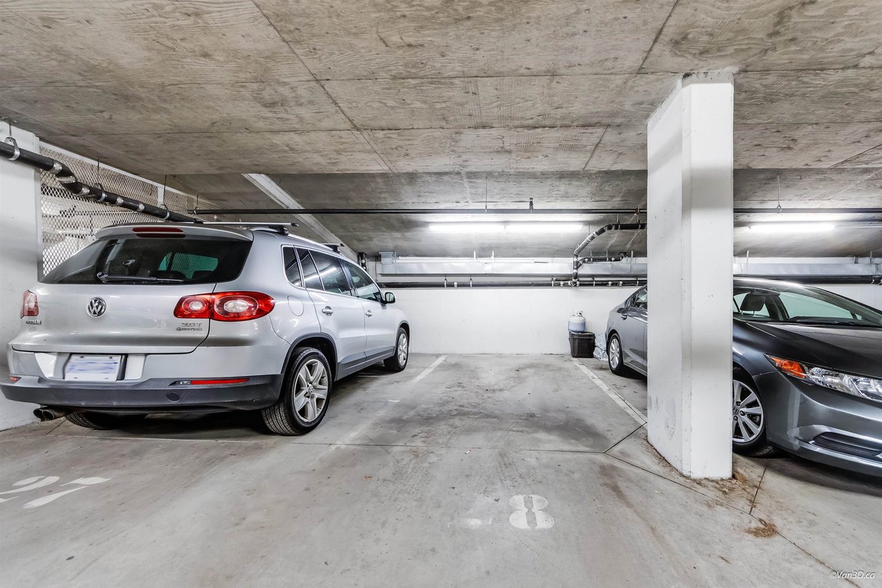 303-3727 W 10th Avenue, Vancouver