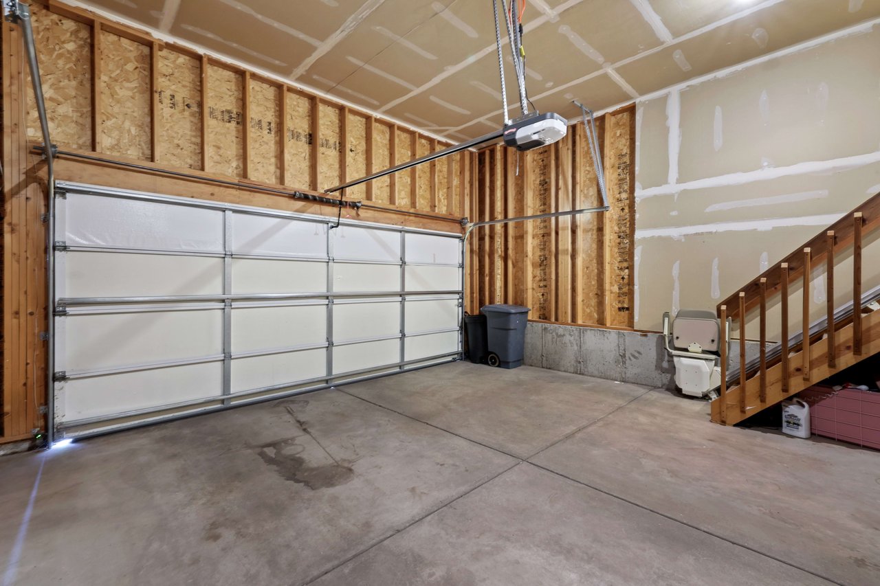 5423 Lions Gate Lane
