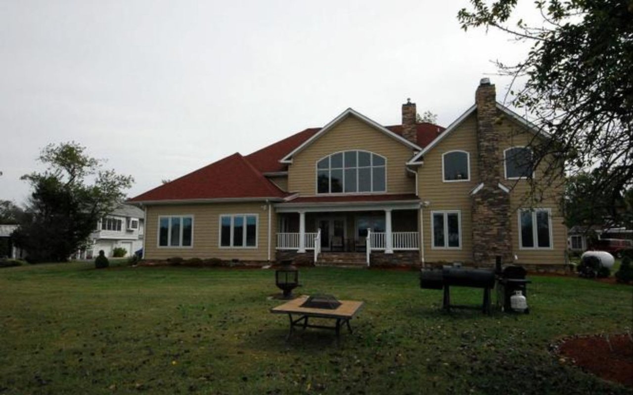 406-R Lakeview Ave