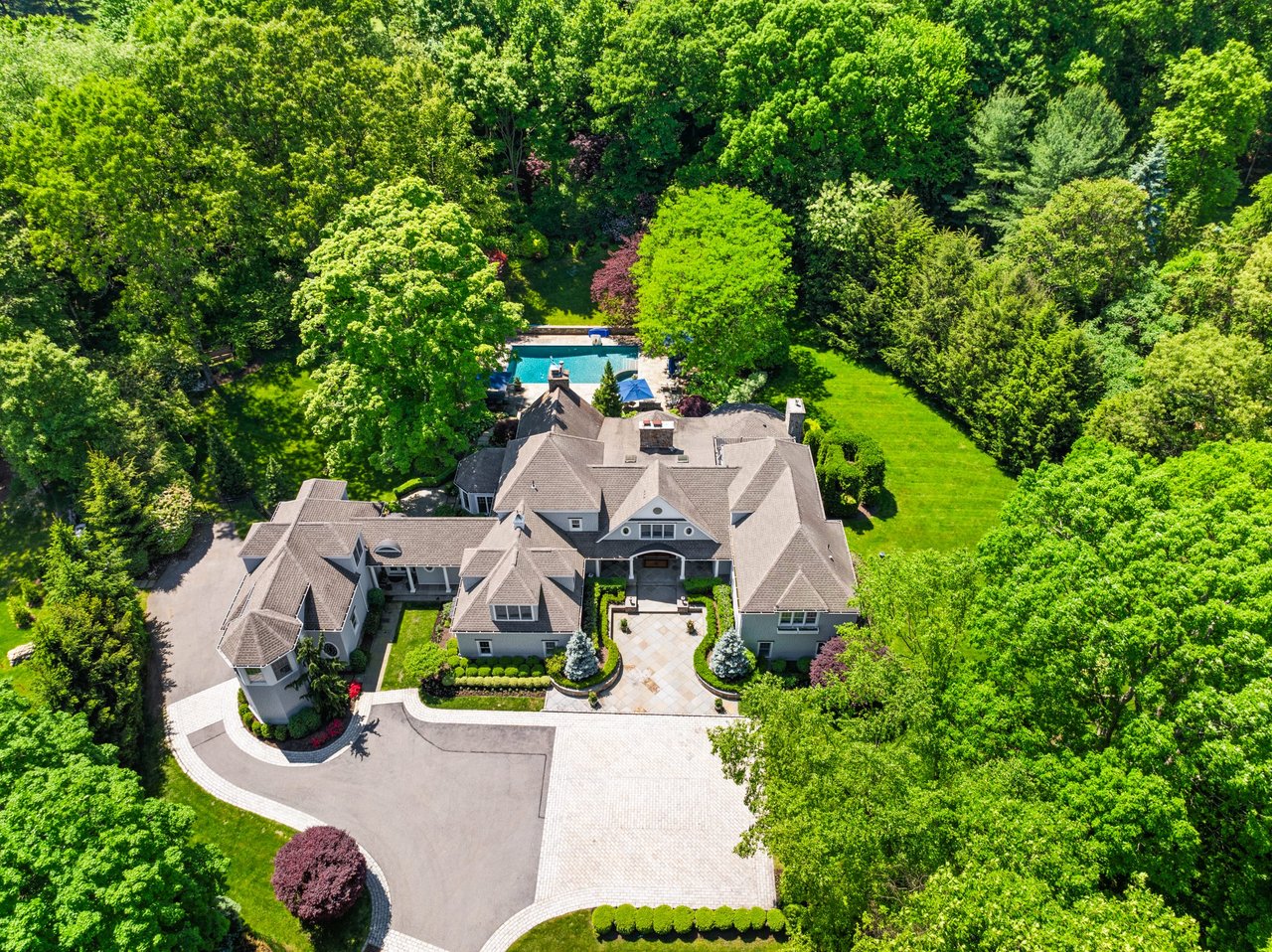 29 Carolyn Place, Armonk NY