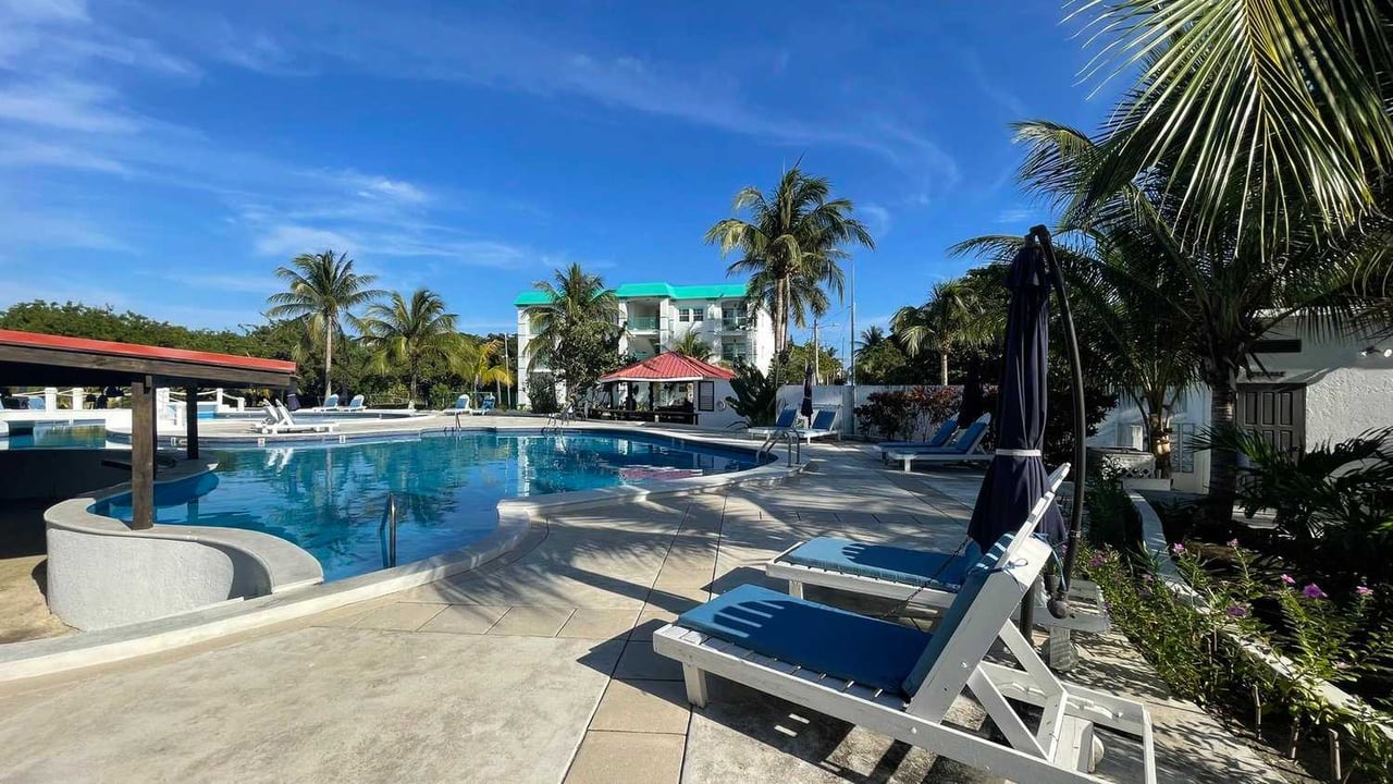 The Sailboat ground floor studio at the Best Western Grand Baymen Gardens