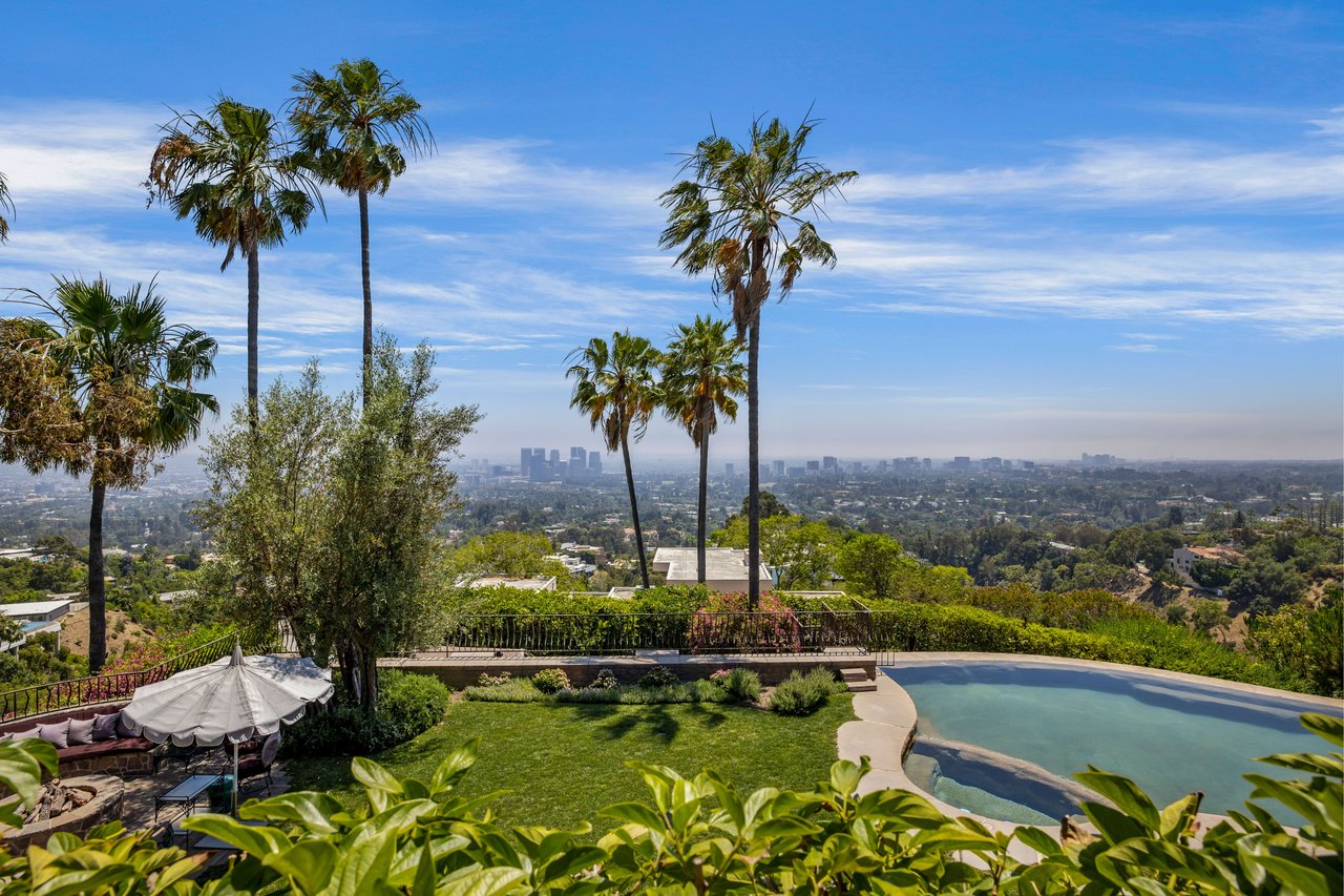 Villa Theos, Beverly Hills