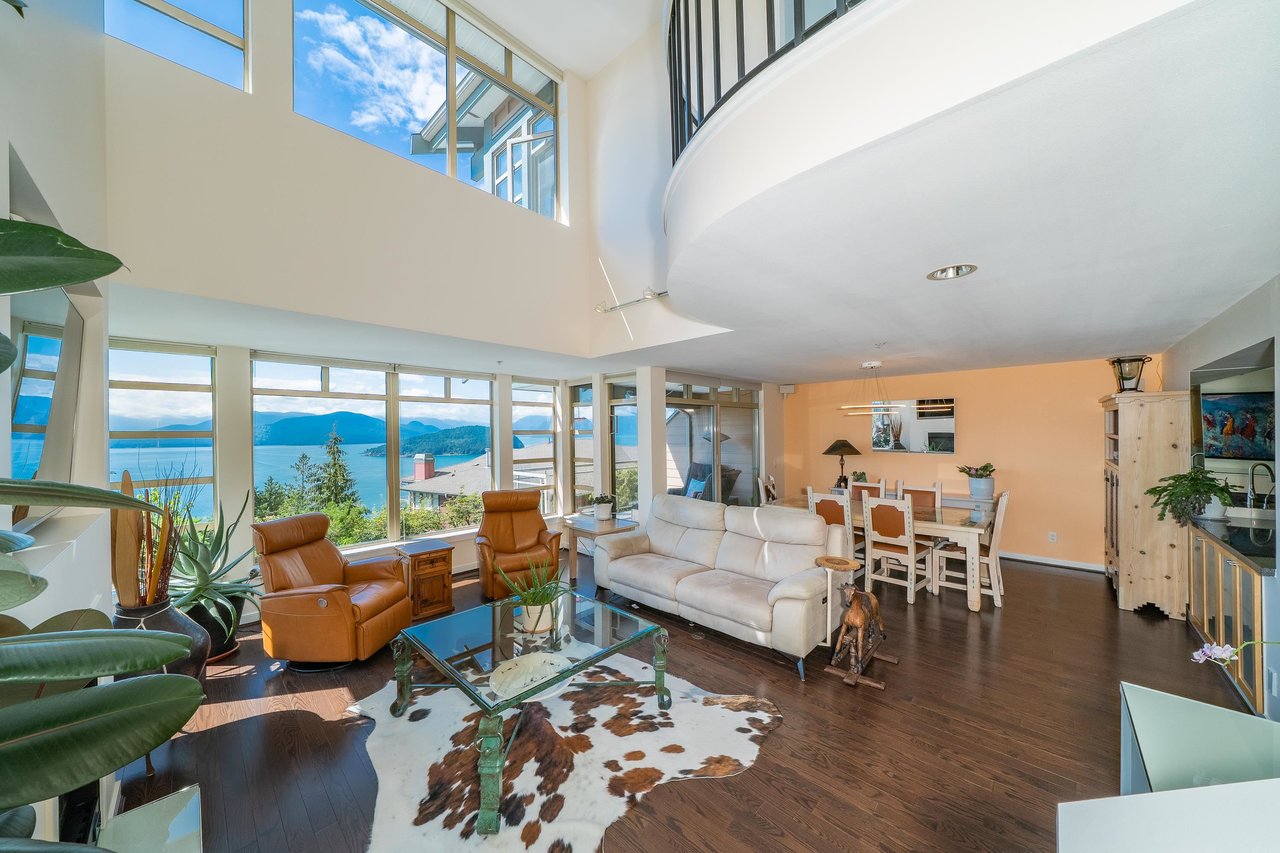 8664 Seascape Dr