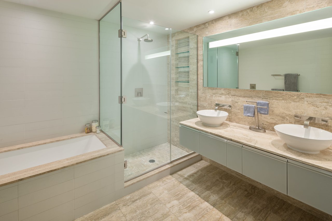 322 West 57th St, #40M