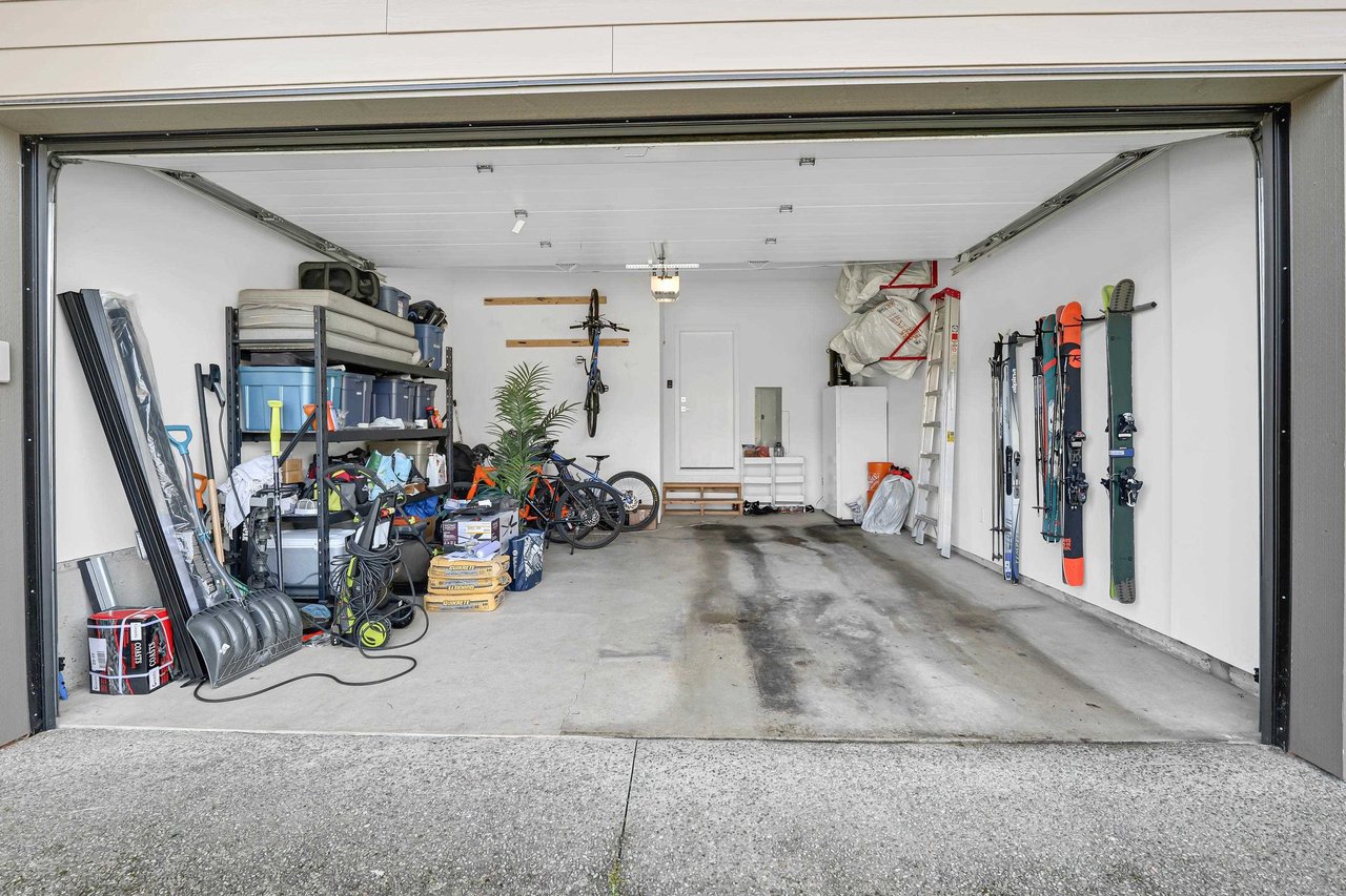 1706 Sparrow Wy