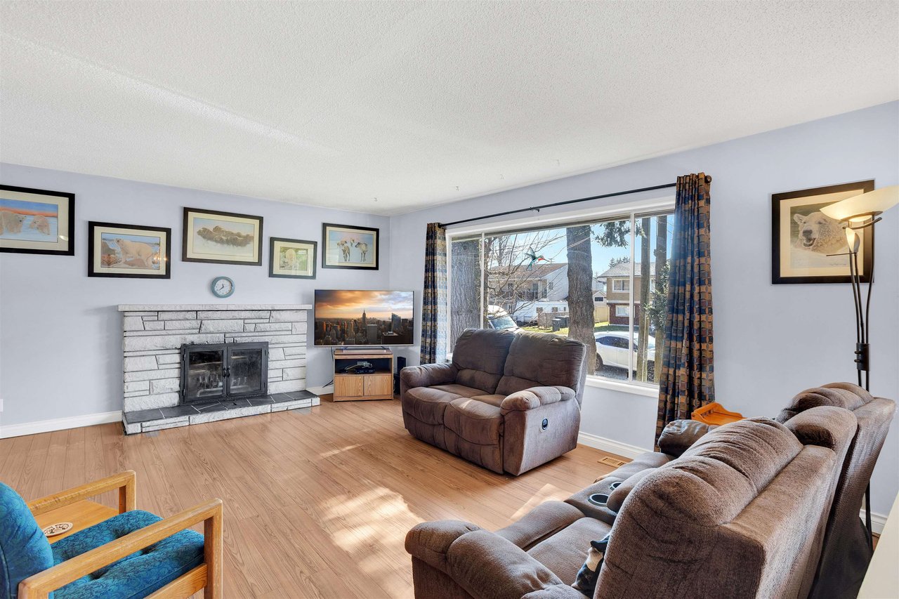 14663 109 Ave