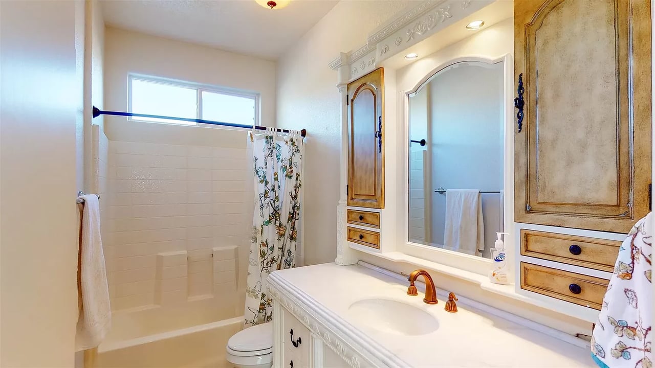 3 Butterfly Bush Ct