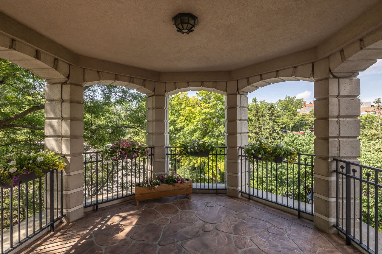 Bridle Path Meets Lawrence Park Grand Condo
