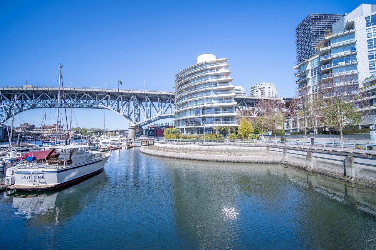 203-628 Kinghorne Mews, Vancouver
