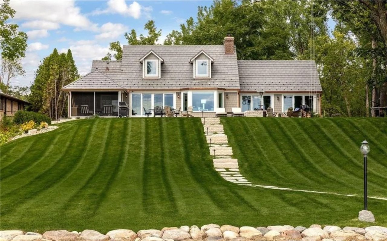 1397 Orono Ln