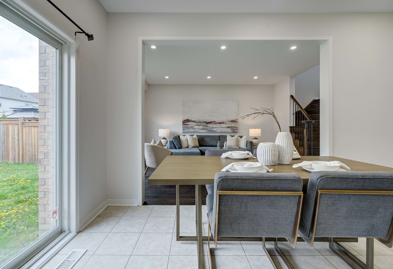 18 Fred Jackman Ave