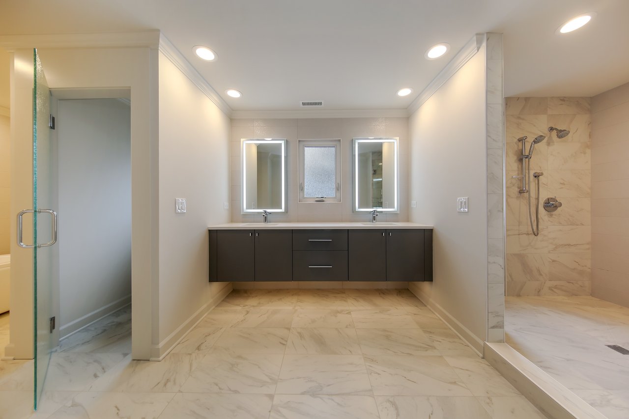 1502 Burr Rdg Club