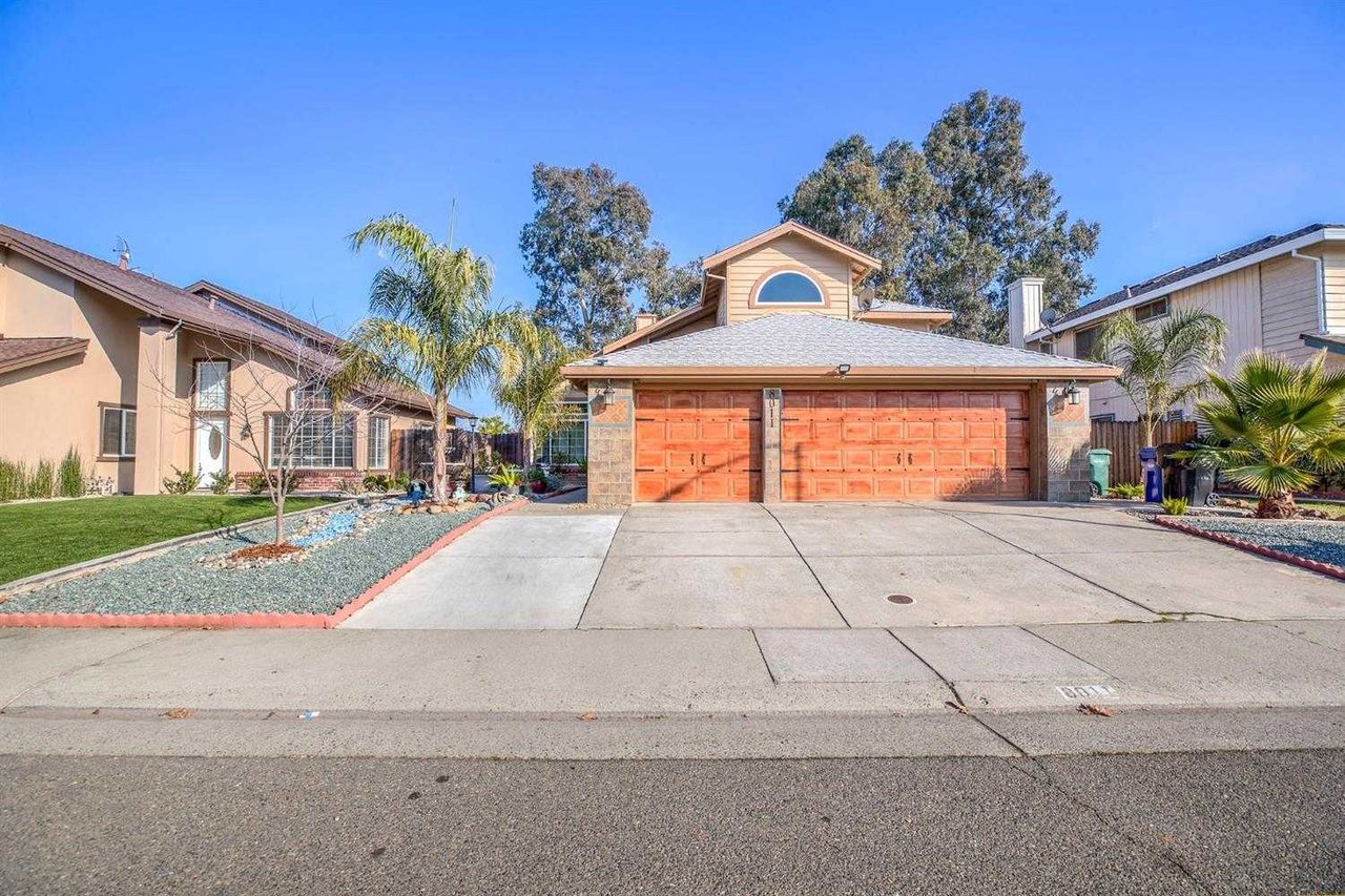 8011 Bucks Harbor Way