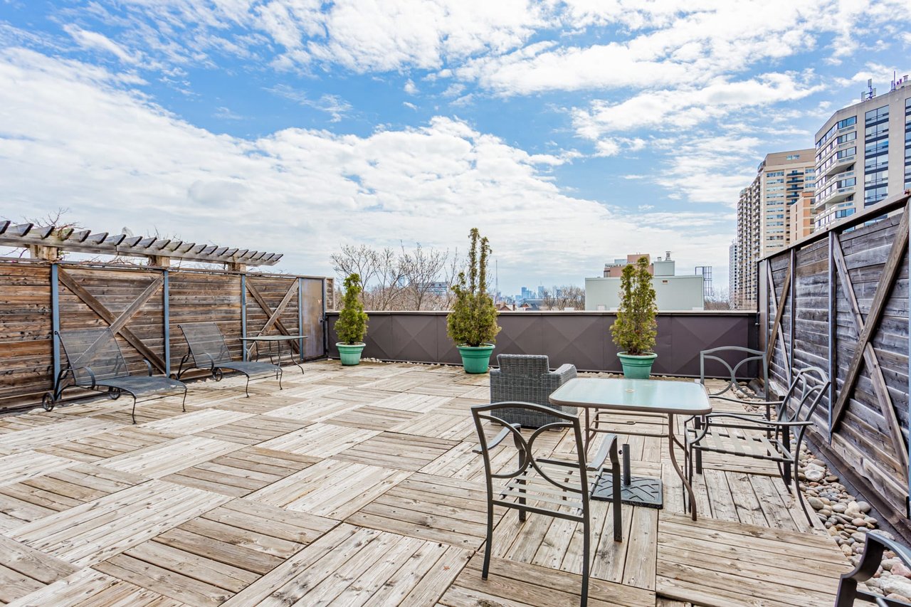 FOREST HILL OVERSIZED SUITE