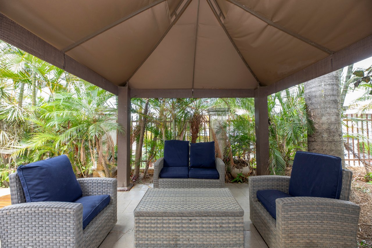 Panoramic Pool View Residence, Escazu, San Jose