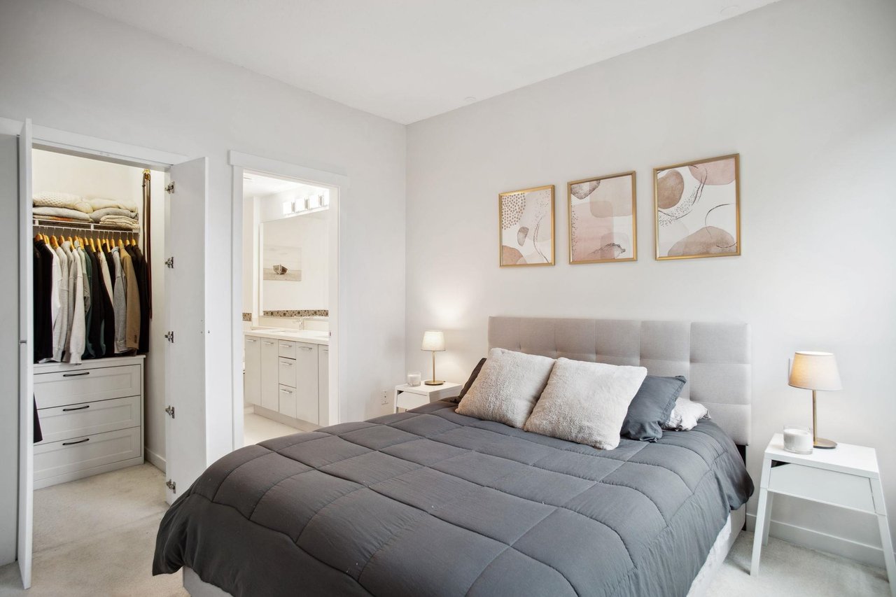 103-717 Chesterfield Ave