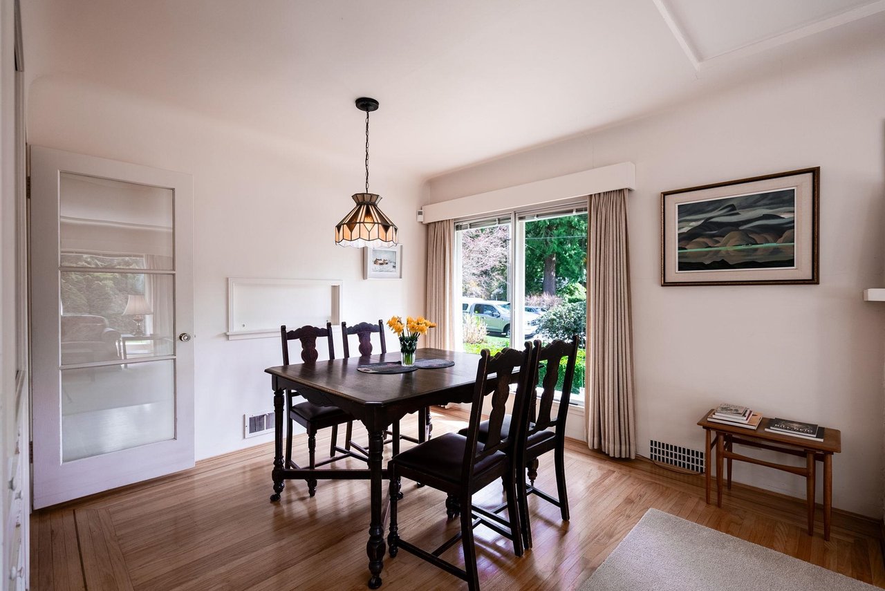 4143 Virginia Crescent, North Vancouver