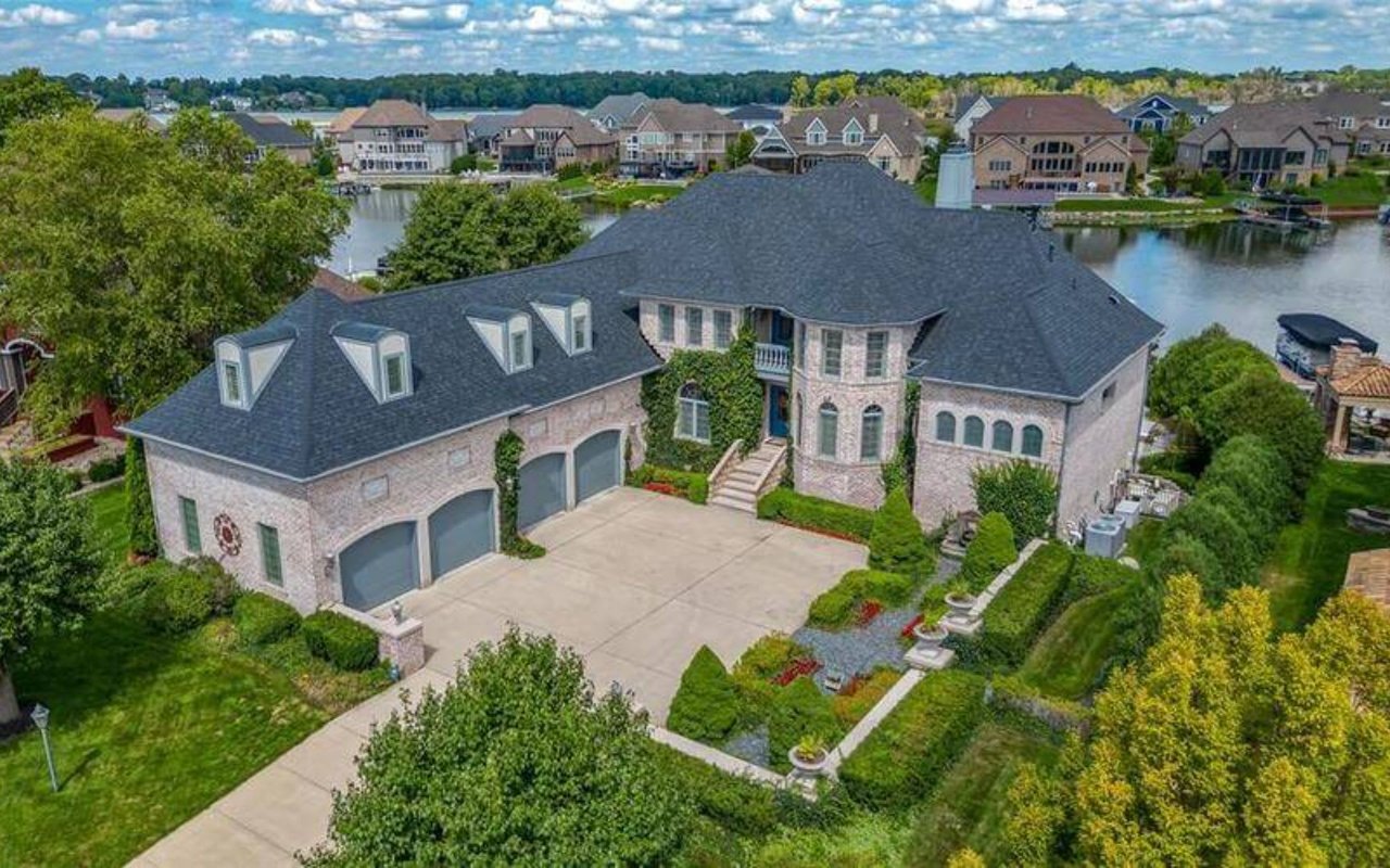 Luxury Homes for Sale in the Indy Area | October 2022