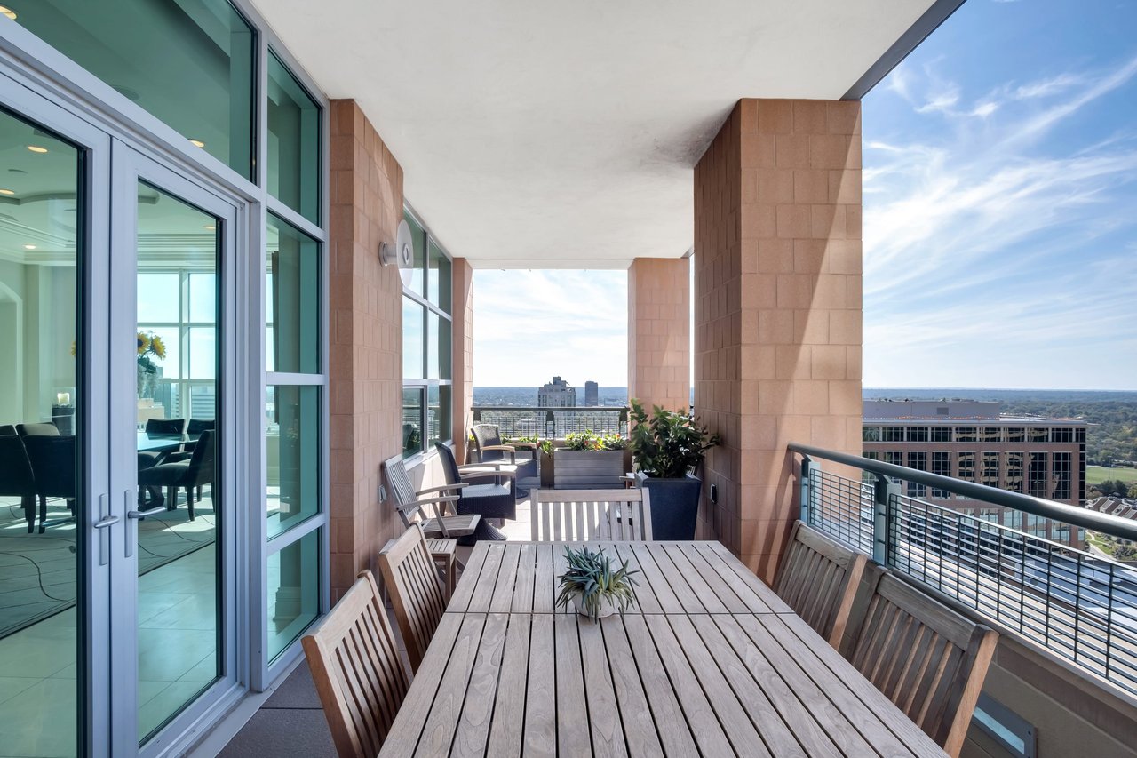 Exquisite Penthouse Unlike Any Other in Contention, Represented Buyer