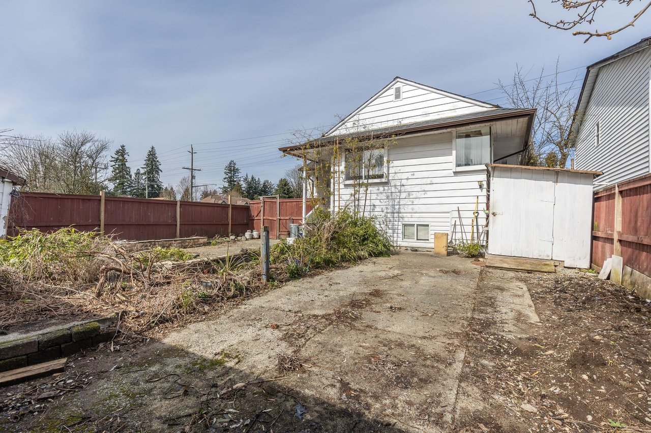 21504 Dewdney Trunk Rd
