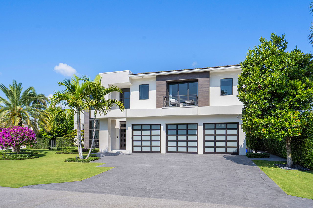 A New Signature Listing in Boca Raton's Royal Palm Yacht & Country Club