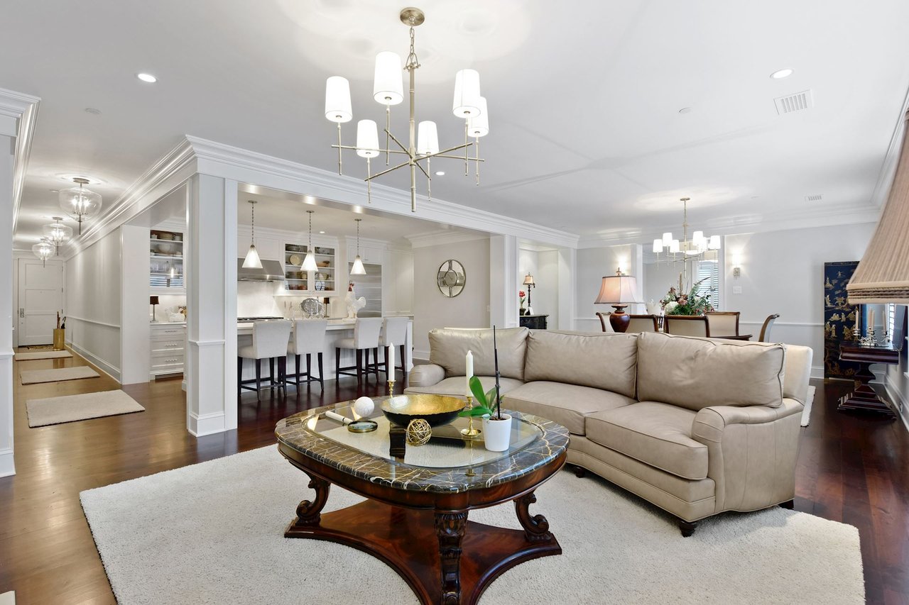 240 Minnetonka Ave S, 203, Wayzata