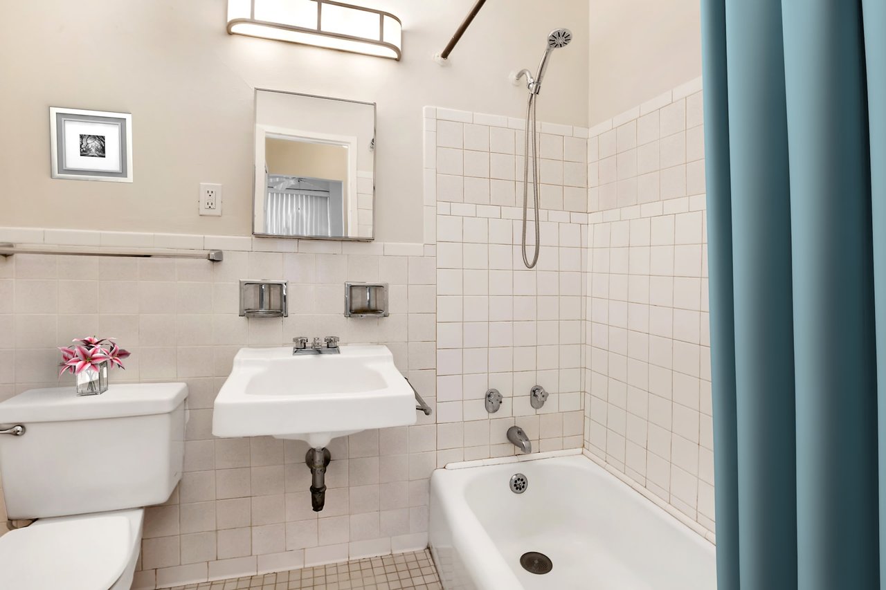 400 Central Park West, 11F