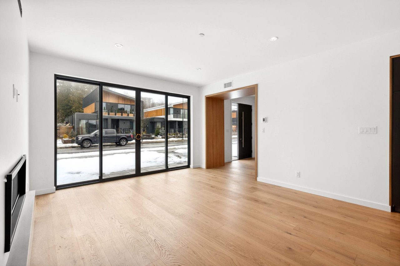 40821 The Cres Cres