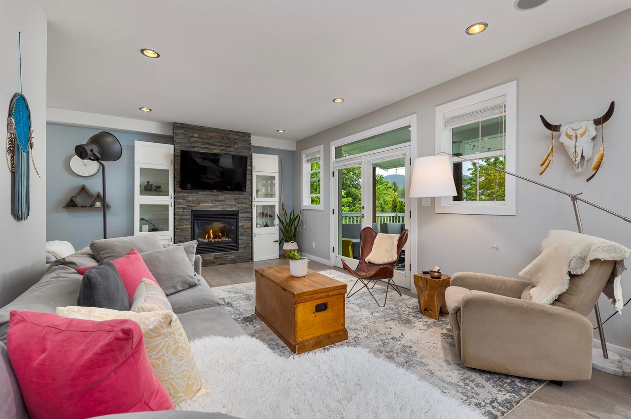 1039 Jay Cres